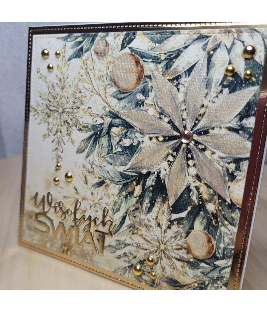 Kremowozłota kartka na Boże Narodzenie, śnieżynki, handmade