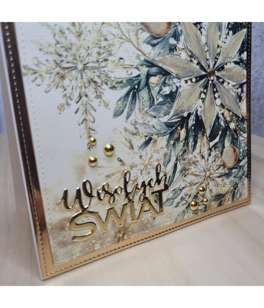 Kremowozłota kartka na Boże Narodzenie, śnieżynki, handmade
