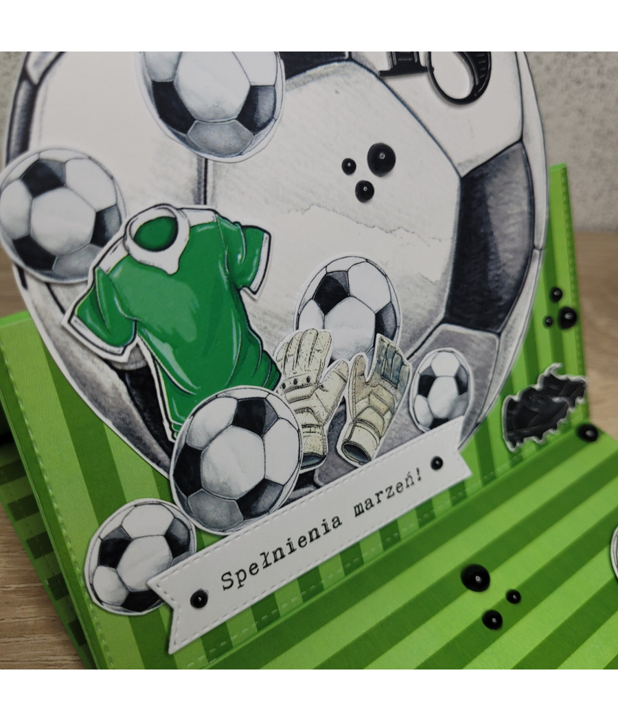 Zielona, składana piłkarska kartka na 18 urodziny, handmade