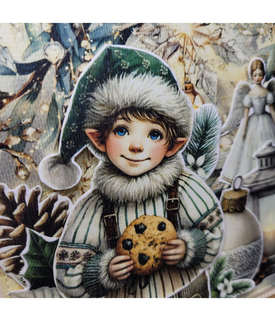 Kremowozielona kartka na Boze Narodzenie, elf z ciasteczkiem, handmade