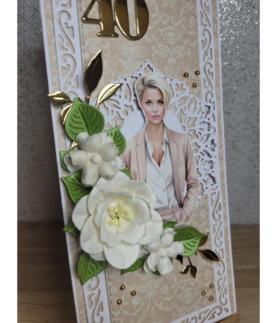 Beżowa, kobieca kartka na 40 Urodziny, handmade