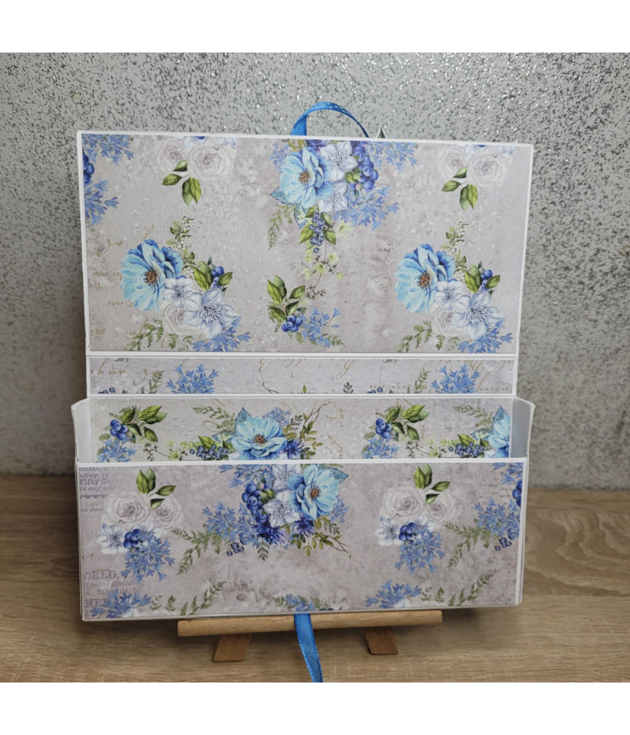 Niebieski czekoladowni, pudełko na czekoladę, kwiaty 3D, handmade