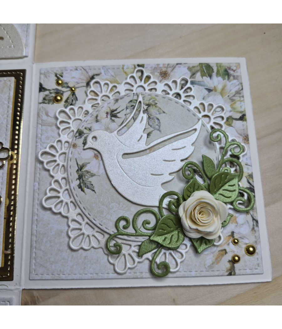 Kremowy exploding box, Pamiątka I Komunii Św., kielich, handmade