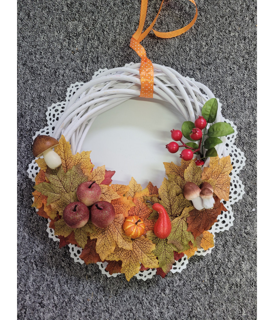 Jesienny wianek dekoracyjny, grzybki, listki, handmade